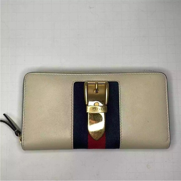 Authentic GUCCI Sylvie cream leather and stripe gold buckle wallet - Picture 13 of 16